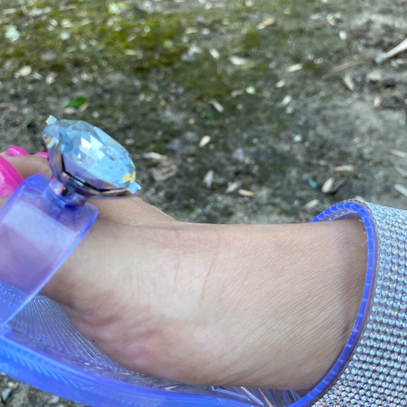 Clear Jellie Rhinestone Bling Bling Sandals - Picture 7 of 8